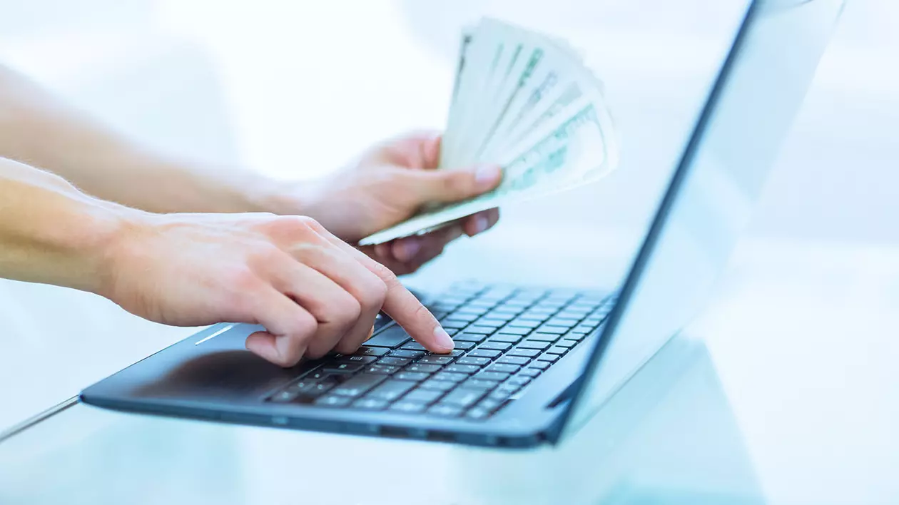 Ce presupune accesarea unui credit rapid online nebancar. Informații utile de urmat