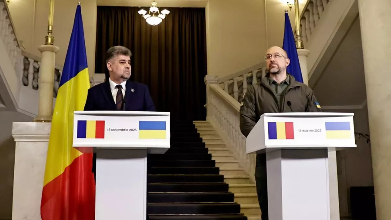Premierul Marcel Ciolacu și omologul său Denis Șmihal, la Kiev. Foto: Guvernul României