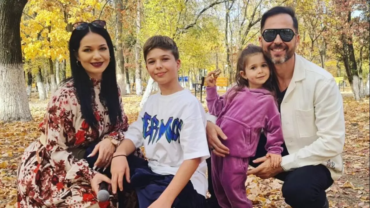 Deea și Dinu Maxer, întâlnire față în față la petrecerea de ziua fiicei lor. Cum s-au pozat foștii soți cu Maysa: „Am fost toți alături de ea”