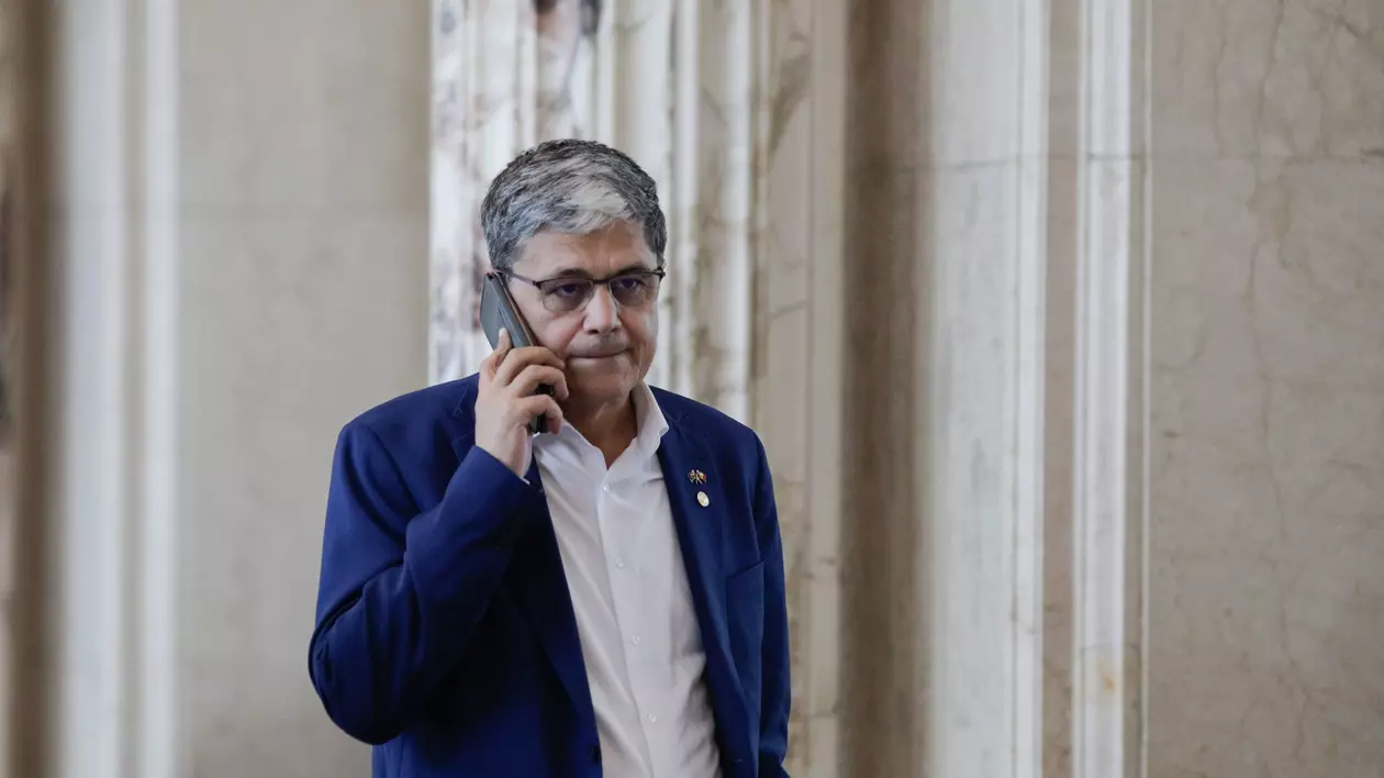 EXCLUSIV. Marea spaimă a ministrului de finanțe, Marcel Boloș, pentru decembrie, transmisă Coaliției: „De acolo putem adăuga 2% din PIB la deficit și să ratăm ținta”