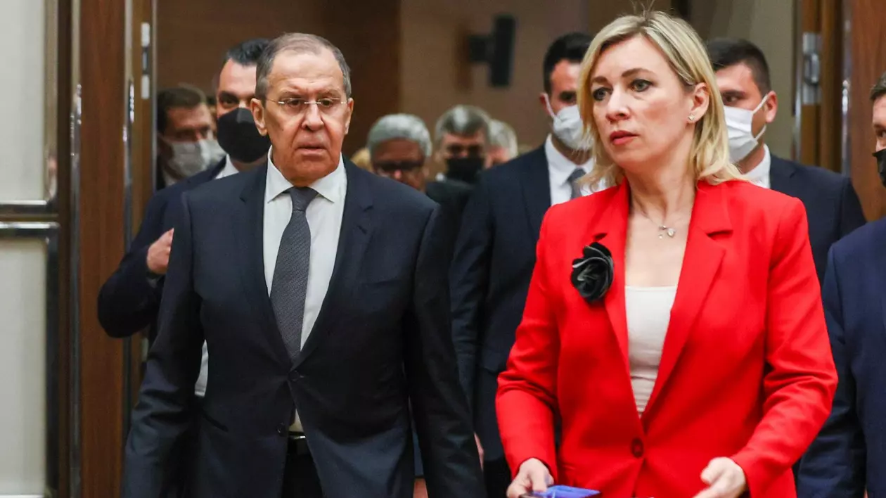 O fostă deputată rusă spune că Serghei Lavrov și Maria Zaharova au avut și o relație intimă. „În rândul elitelor e la modă să ai două familii”