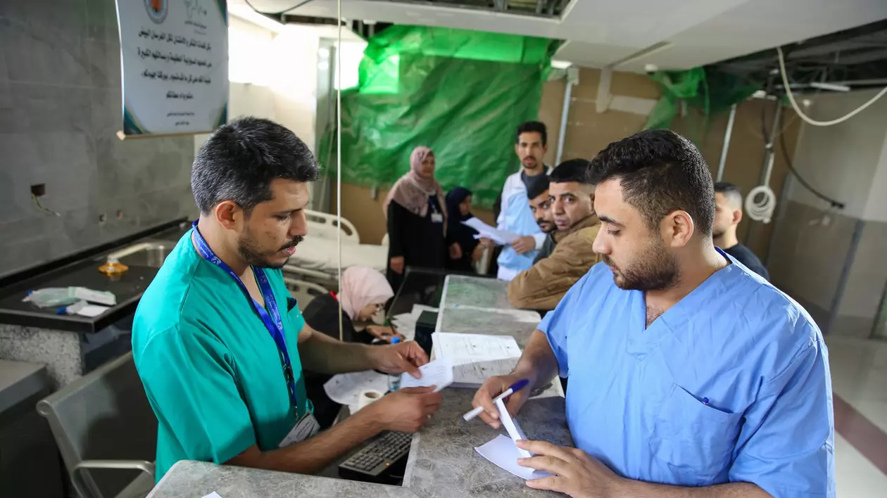 Israelul susține că principala bază de operațiuni a grupării Hamas se află sub cel mai mare spital din Fâșia Gaza. FOTO
