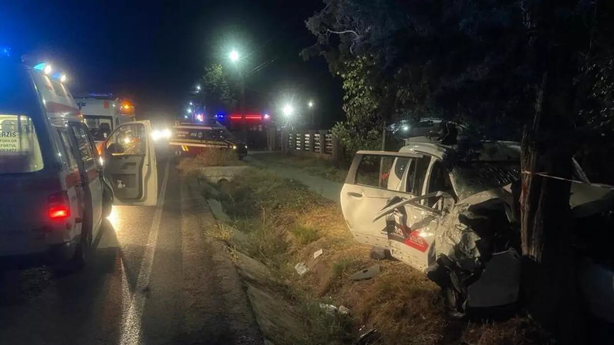 Accident grav în Teleorman între un microbuz și o mașină. O persoană a murit, iar alte patru au fost rănite