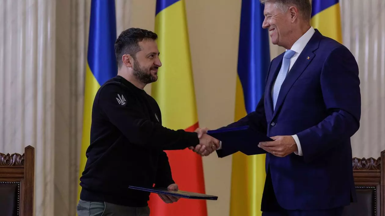 Ucraina mulţumeşte României pentru „cele 15 pachete de ajutoare militare trimise”, cu un clip montat pe melodia „Trăiască România” - VIDEO
