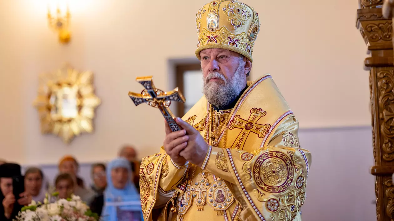 Mitropolia Moldovei a respins inițiativa lansată de mai mulți preoți din Chișinău de a adera la Patriarhia Română