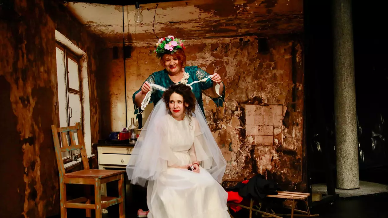 „Nastasia – o poveste de cartier”: Premieră sold-out la Teatrul „Sică Alexandrescu”