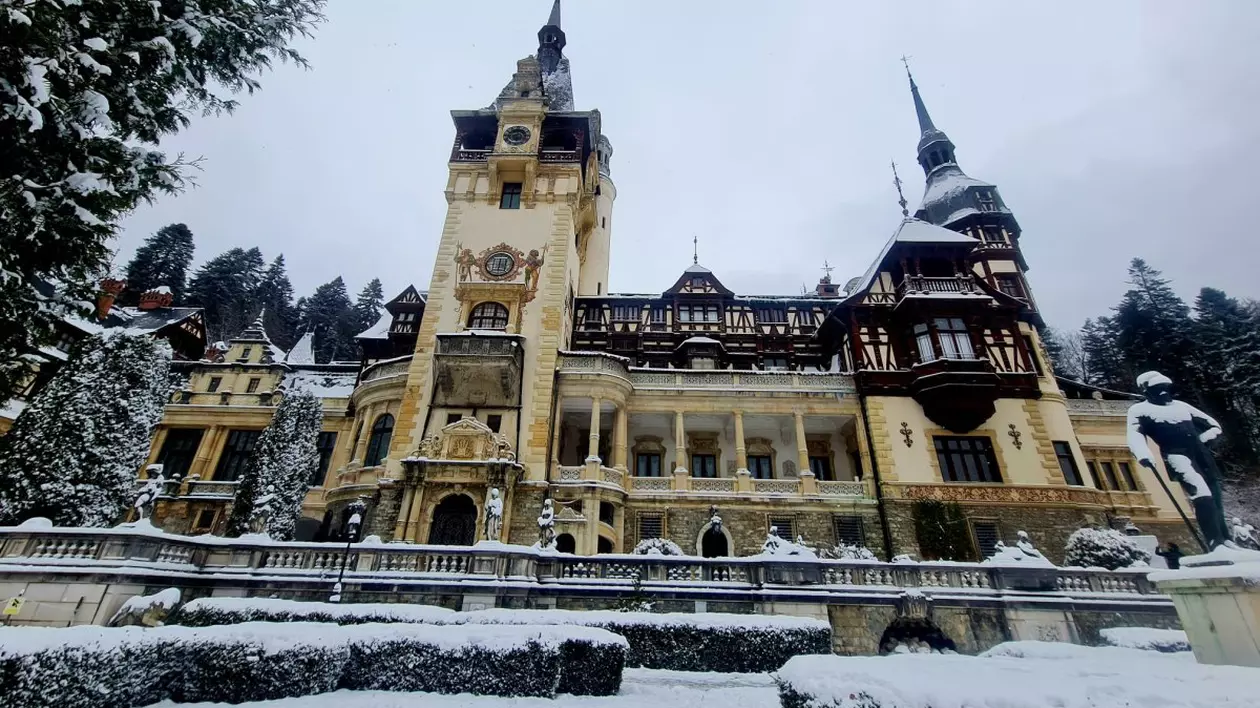 Castelul Peleş şi Castelul Pelişor pot fi vizitate gratuit pe 1 Decembrie