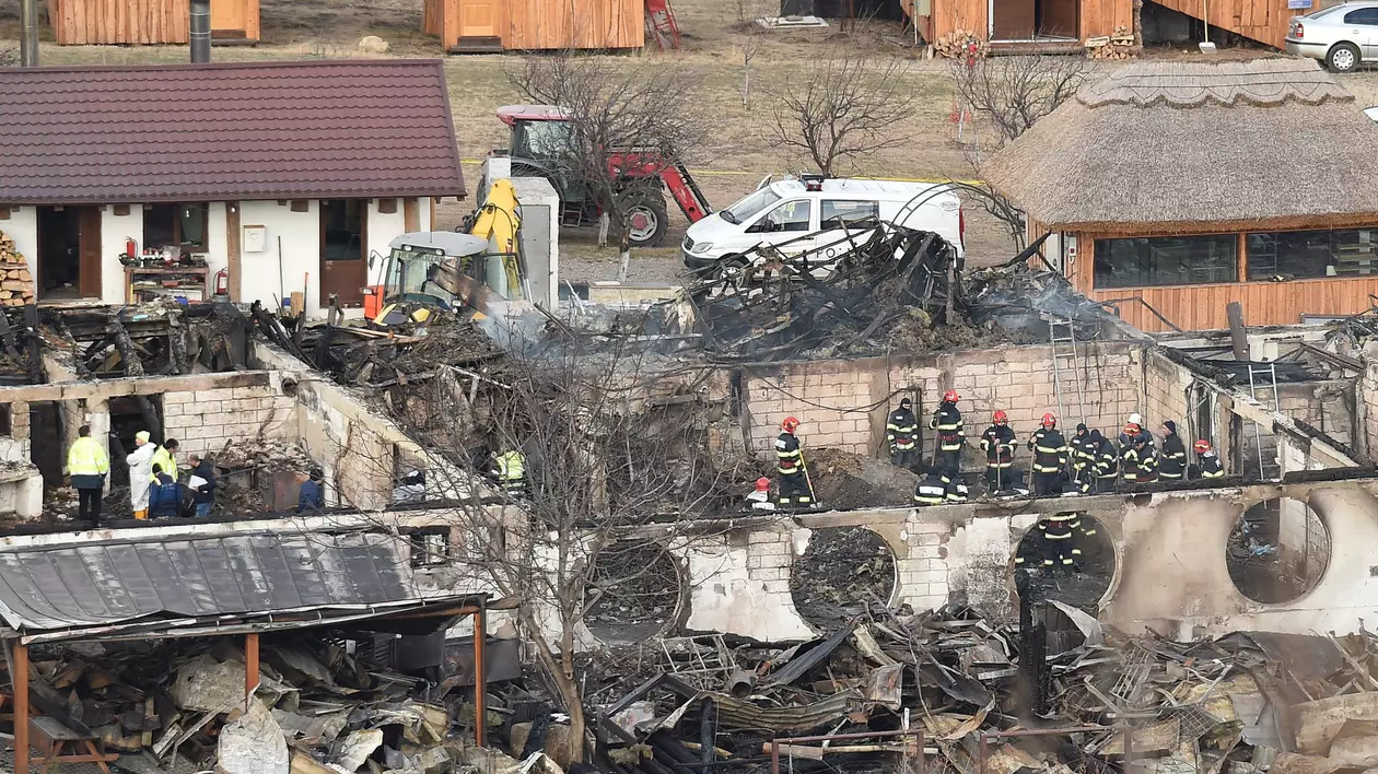 Ferma Dacilor după incendiu. Foto: Agerpres