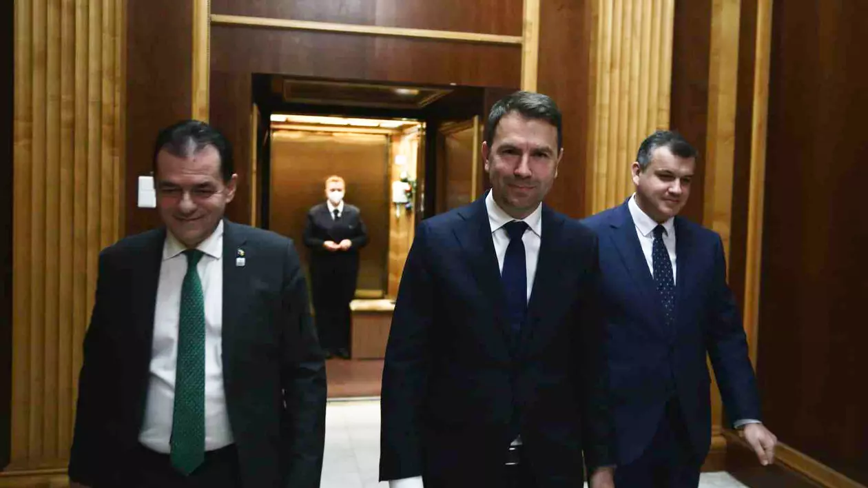 Drulă, Orban și Tomac au lansat Alianța Dreapta Unită. S-au împărțit deja locurile eligibile de pe listele pentru europarlamentare