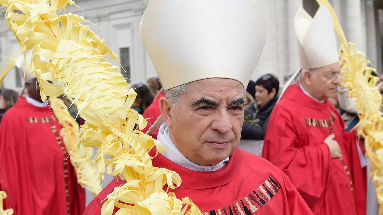 Proces de corupție la Vatican: Cardinalul Angelo Becciu, fost consilier al Papei Francisc, condamnat la 5 ani de închisoare