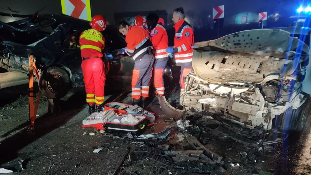 Șase persoane au fost rănite după un accident cu trei mașini, la ieșirea din Alba Iulia spre Sebeș