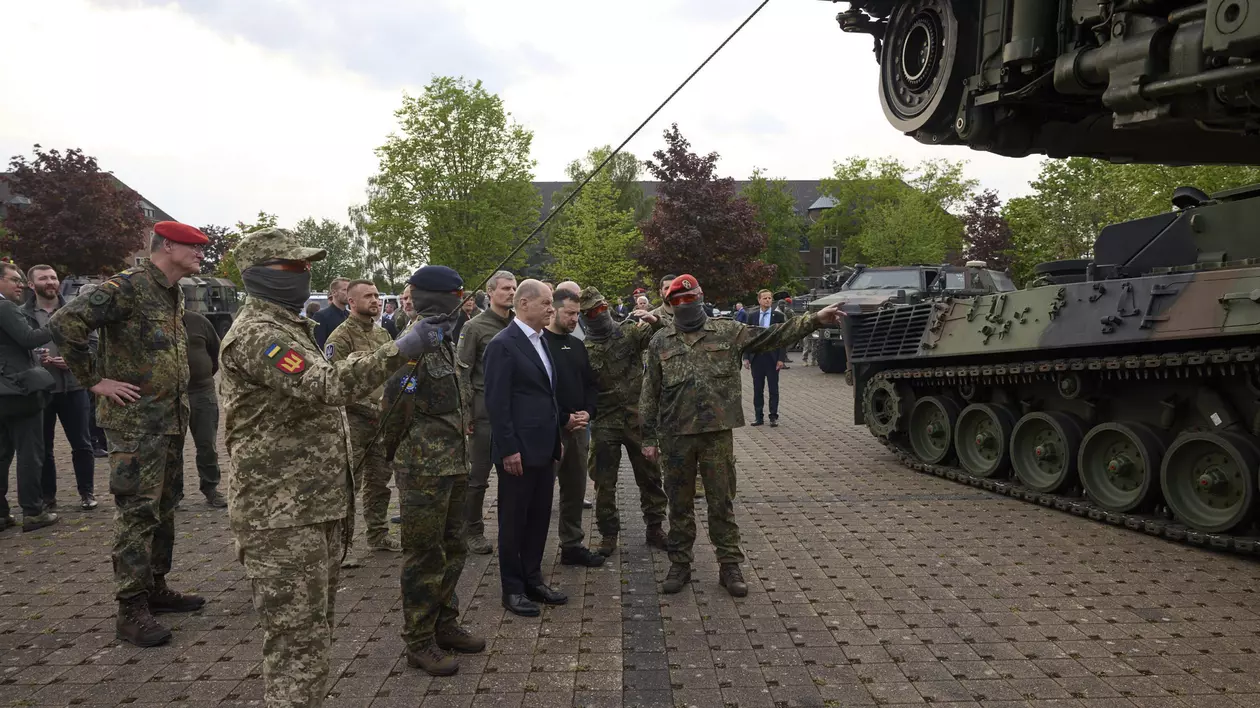 Olaf Scholz le reproșează statelor UE că sprijinul militar acordat Ucrainei este „insuficient”