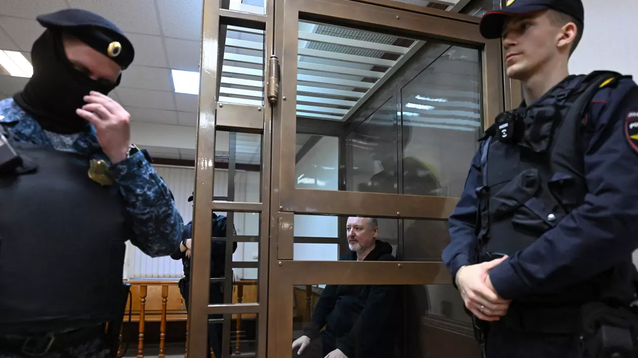 Naționalistul rus Igor Ghirkin, care i-a condus pe separatișii din Donețk, riscă 5 ani de închisoare. El a spus că Putin este „un ratat și un laș"