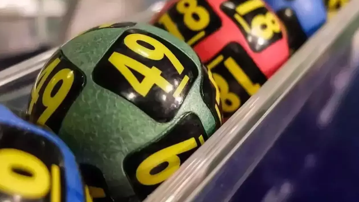 Câştigătorul marelui premiu la Loto 6/49 şi-a ridicat banii