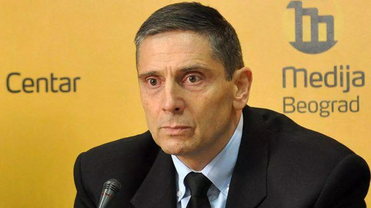 Un lider al opoziției sârbe a rămas paralizat parțial după ce a fost bătut de agenți ai serviciilor secrete, acuză familia