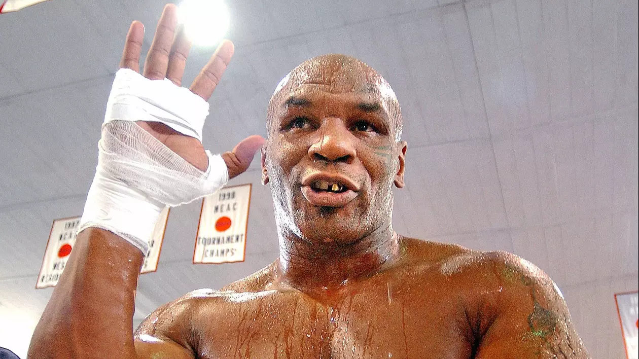 La 57 de ani, legendarul pugilist Mike Tyson revine în ring. Va boxa cu „luptătorul preferat al lui Putin”, într-o gală în Arabia Saudită