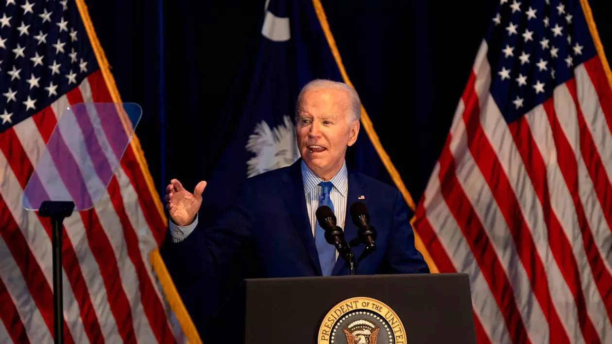O nouă gafă a lui Joe Biden. L-a confundat pe Emmanuel Macron cu Francois Mitterrand, care a murit în 1996 | VIDEO