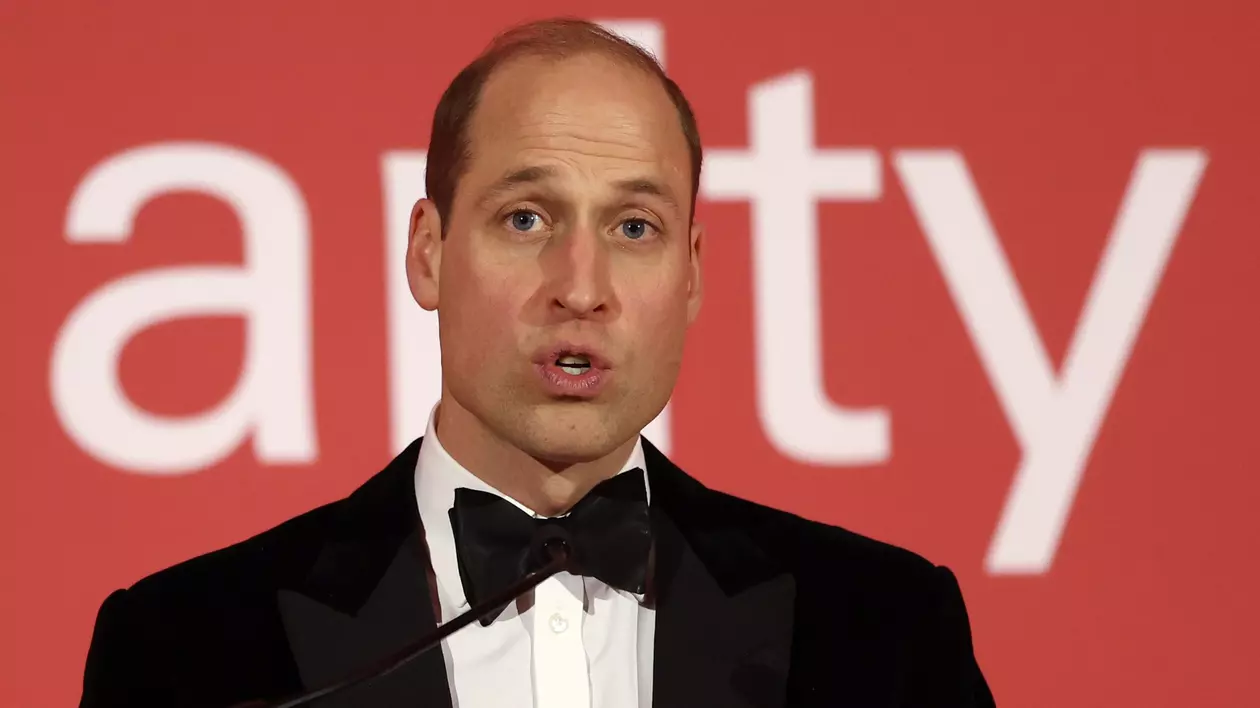Prințul William a angajat un fost diplomat pentru a-l ajuta să gestioneze evenimentele publice cât Charles are tratament pentru cancer