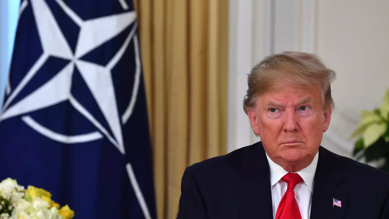 Istoricul „războiului” dintre Donald Trump și NATO. Reacții din Europa după ce fostul președinte a spus că nu va proteja de un atac al Rusiei țările care nu alocă 2% din PIB pentru apărare. Câte state îndeplinesc criteriul