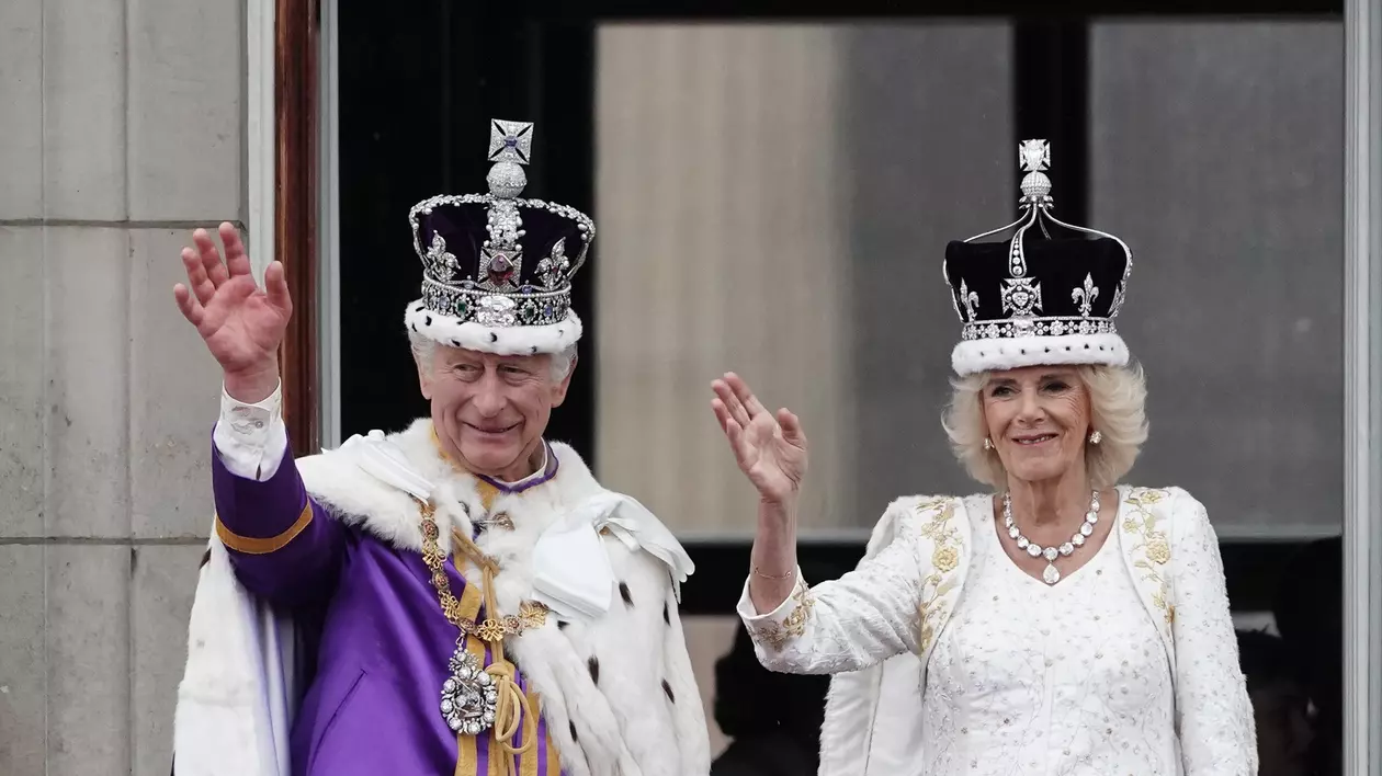 Regele Charles și regina Camilla, în ziua încoronării. Pe 5 februarie, Palatul Buckingham a anunțat că regele Charles al III-lea a fost diagnosticat cu cancer