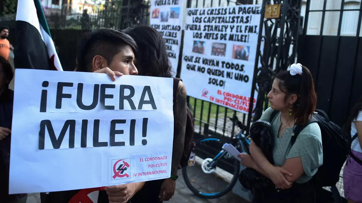 Javier Milei denunță „moştenirea modelului de castă" politică: Șase argentinieni din zece sunt săraci