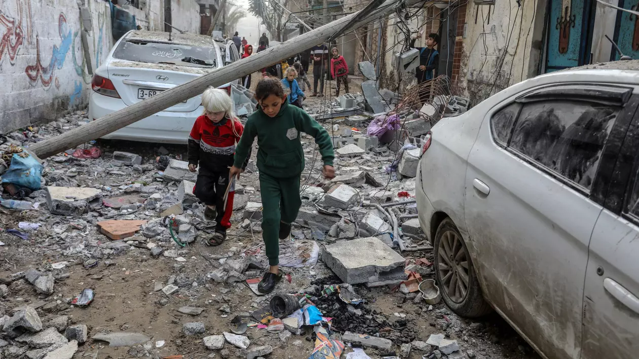 Netanyahu a cerut armatei un plan militar pentru evacuarea orașului Rafah, ultimul adăpost al refugiaților din Fâșia Gaza
