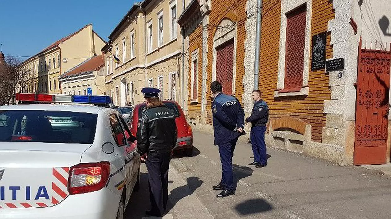 Femeie amenințată cu un cuțit de fostul iubit, când se întâlnise cu actualul partener, în Satu Mare: „Sunt oșean, noi îl purtăm la brâu”