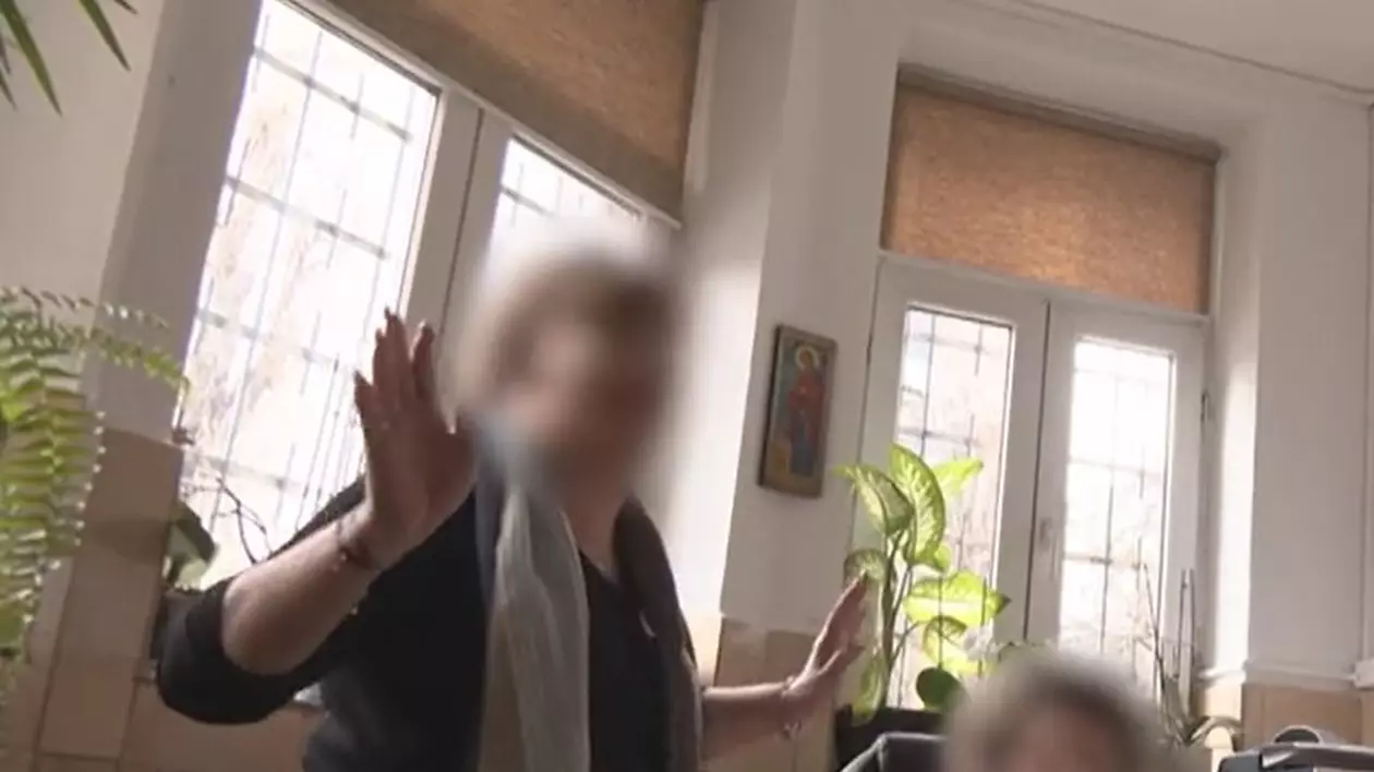 O învățătoare de la școala unde un elev a fost abuzat sexual de două ori, filmată cu camera ascunsă: „Cum dracu', din atâția copii, numai lui i se întâmplă?”