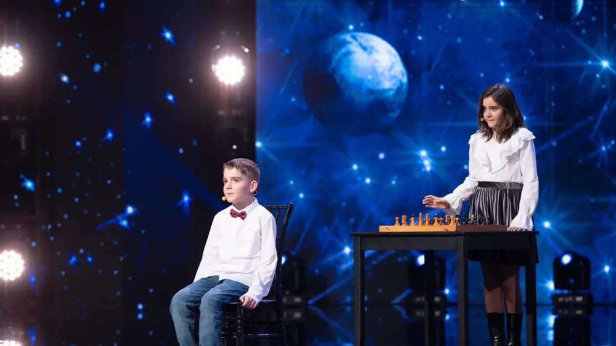 Cine e Iustin Cazacu, șahistul de 9 ani de la „Românii au talent” 2024. A primit Golden Buzz de la Dragoș Bucur: „Mintea ta e un fenomen”
