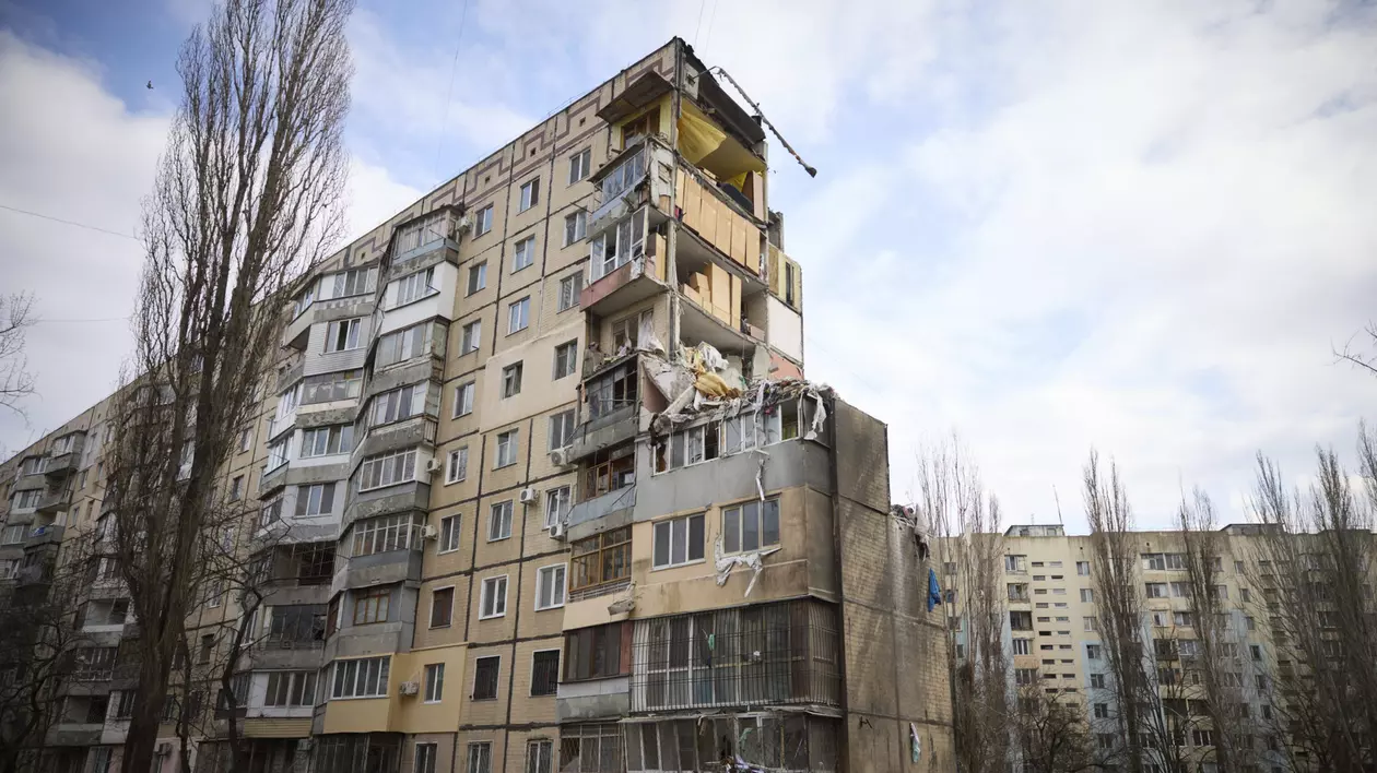 Război în Ucraina, ziua 742 | Rușii au bombardat portul Odesa, chiar în timpul unei vizite a premierului grec. 5 oameni, uciși în atac