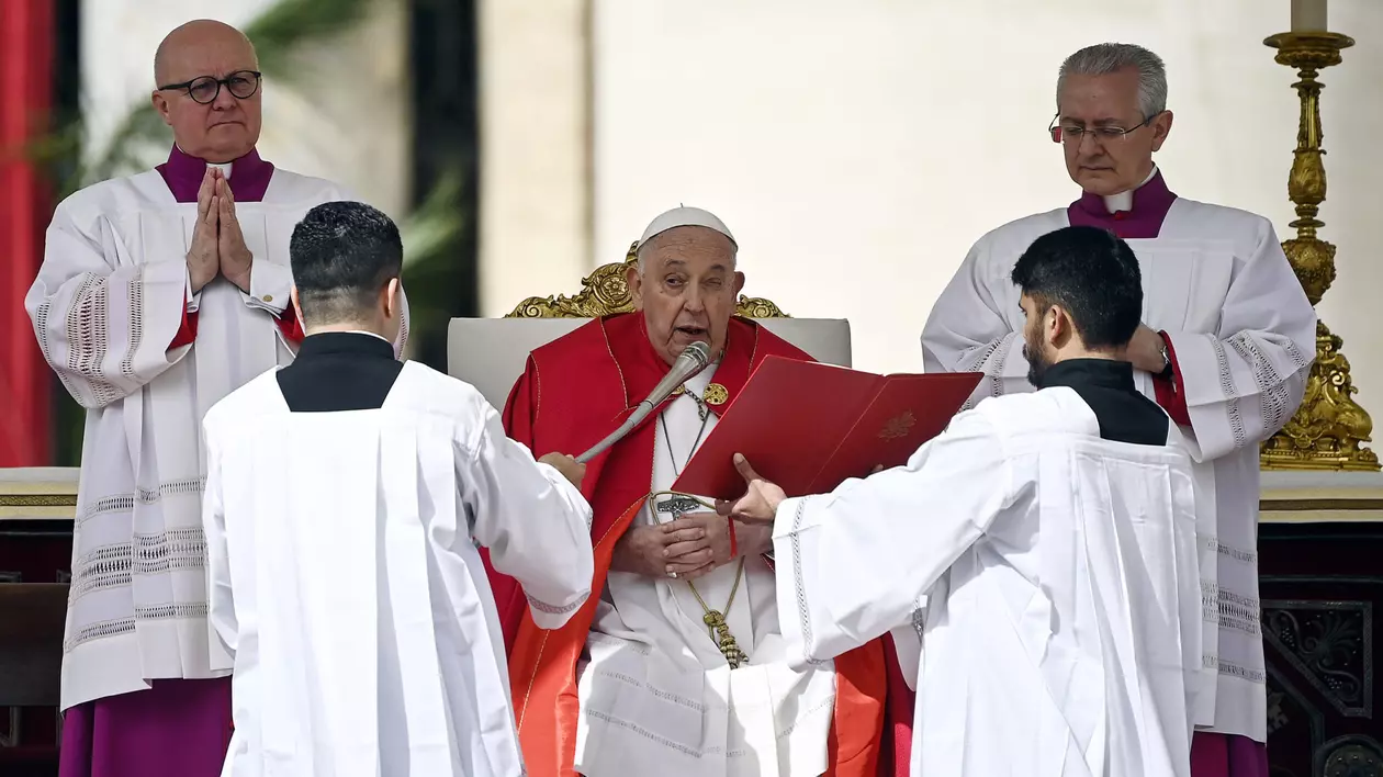 Papa Francisc, un nou apel la pace în Ucraina şi Orientul Mijlociu: „Să se oprească şi să încerce să negocieze”