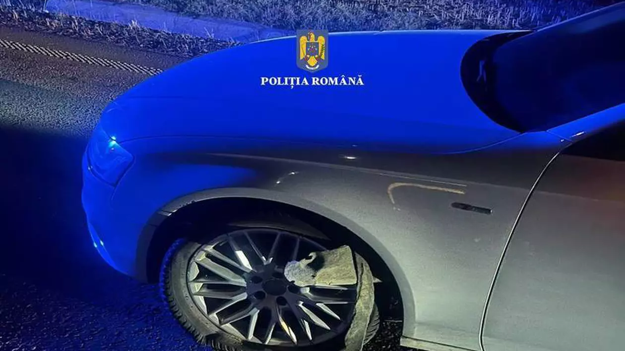 Un șofer cu permisul suspendat a fost oprit pe un drum din Suceava doar după ce polițiștii au folosit banda cu țepi