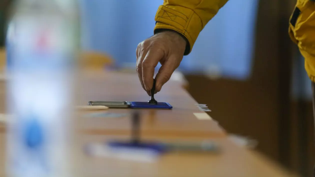 Alegeri prezidențiale 2025 – turul 2. Românii își aleg președintele României dintre George Simion și Nicușor Dan