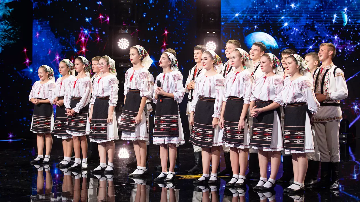 Ansamblul Hecenii a primit Golden Buzz de la Andra la „Românii au talent”, sezonul 14: „Văzându-vă pe voi, folclorul nu o să moară niciodată”