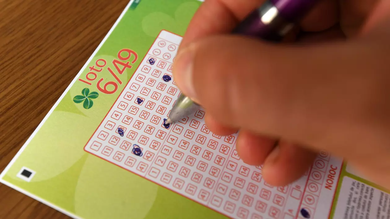 S-a câştigat marele premiu la Loto 6/49. Cât a costat biletul norocos