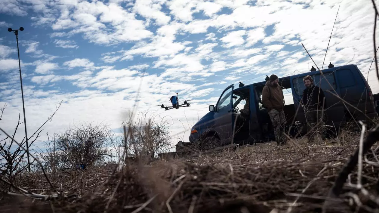 Ucraina a anunțat că are drone care pot ajunge la peste 1.000 km pe teritoriul rus, cu o zi înainte de atacul asupra unor fabrici din Tatarstan
