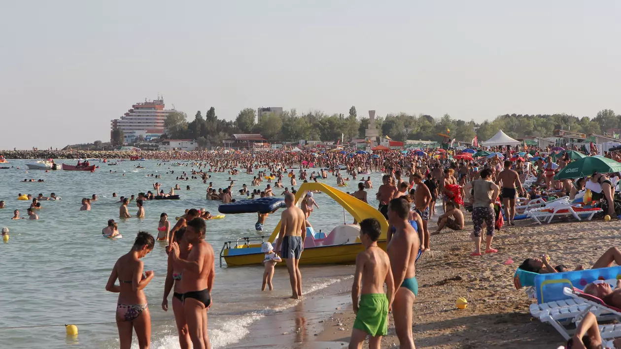 Amenzi de peste 400.000 de lei, aplicate pe litoral, într-o săptămână. Ce nereguli au găsit inspectorii ANSVSA