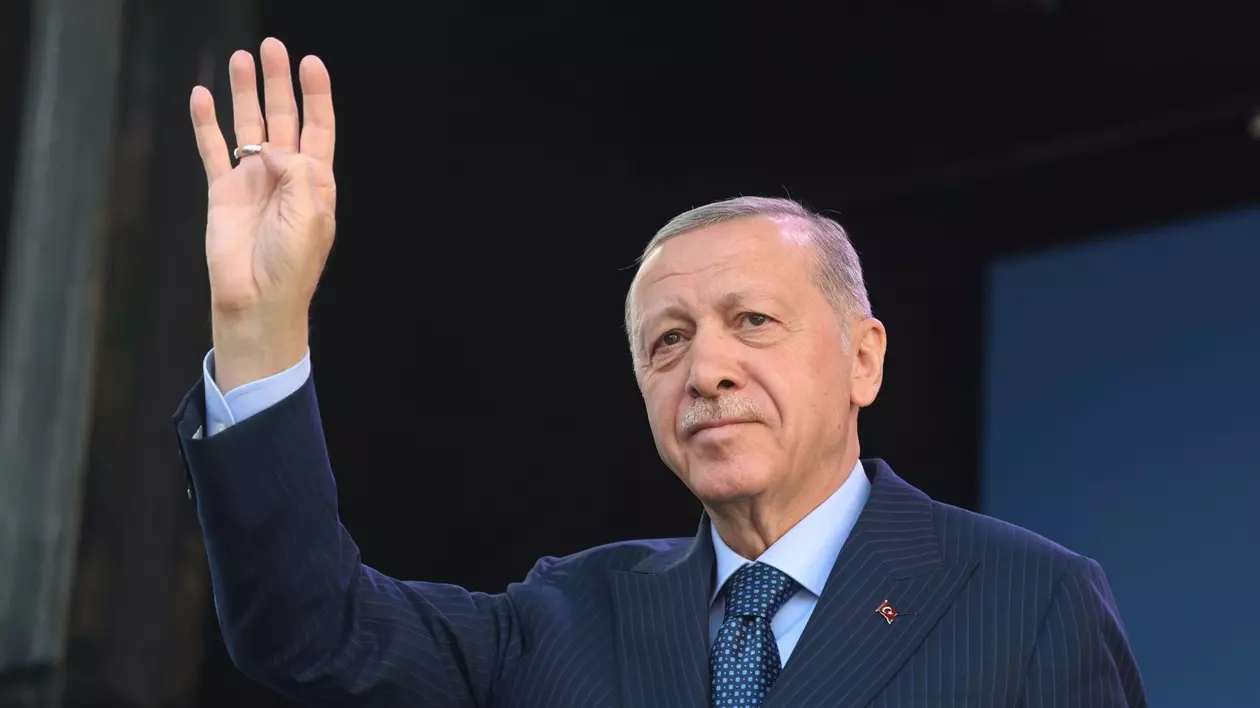 Recep Tayyip Erdogan a grațiat șapte generali închiși pe viață după lovitura de stat din 1997, din Turcia