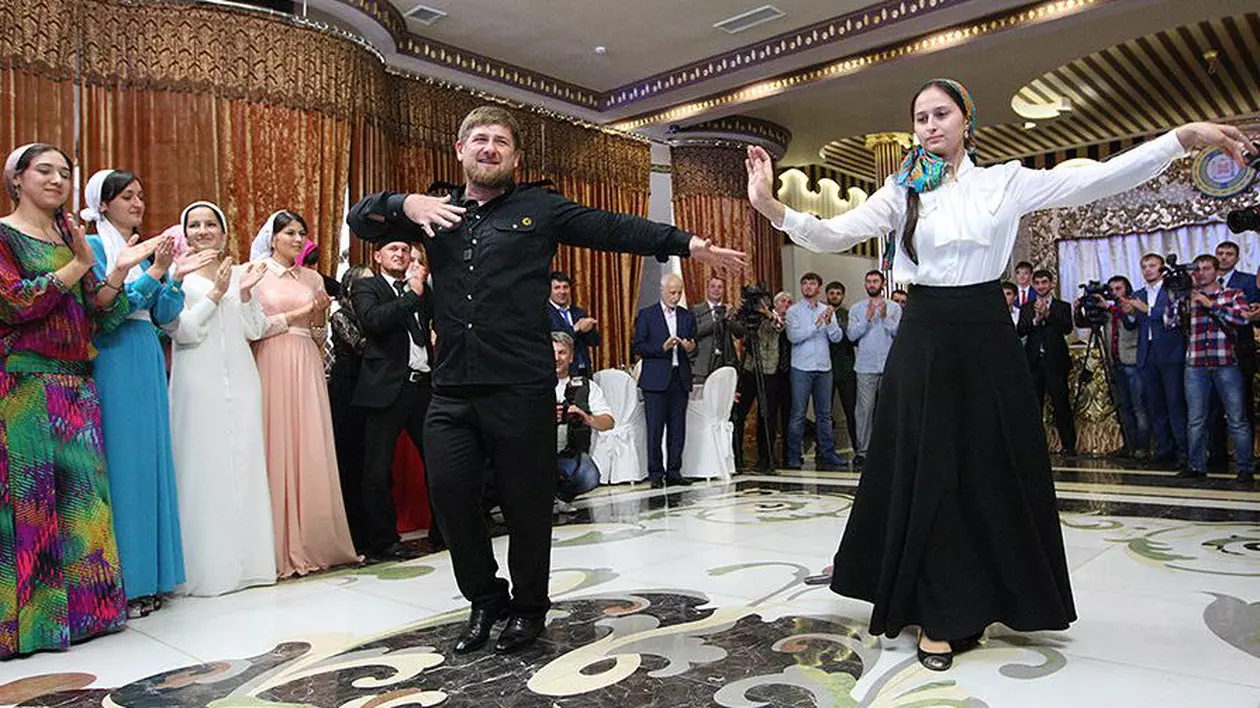Ramzan Kadîrov a interzis în Cecenia muzica „prea rapidă sau prea lentă”: „Este inadmisibil să împrumuți cultura muzicală de la alte popoare”