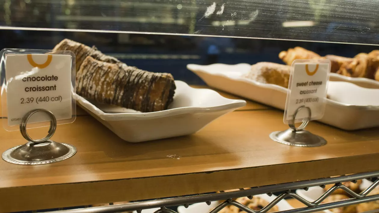 „Statul dădacă" New York impune restaurantelor să afișeze etichete de avertizare pentru alimentele și băuturile cu zahăr adăugat