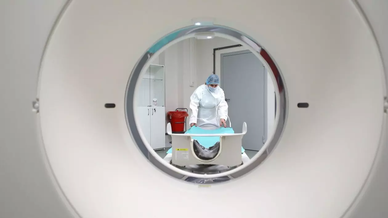 Patru medici de la o clinică privată din Italia, cercetați după moartea unei românce, la șase ore după ce a făcut un RMN cu substanță de contrast