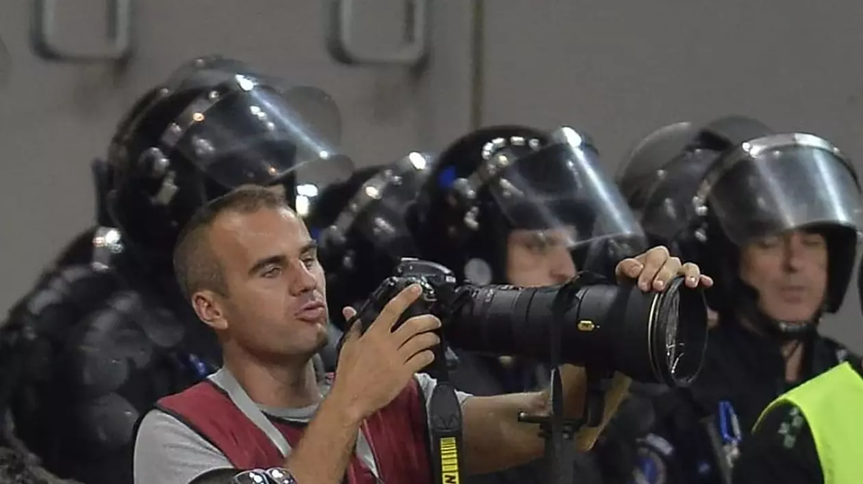 IN MEMORIAM. Omagiu adus fotoreporterului Alex Hojda. Evenimentele sportive din ultimele zile, fotografiate pentru el de colegii din presă
