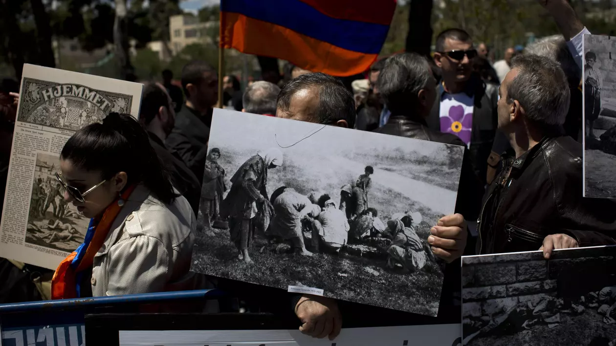 INTERVIU | Scriitorul Avedis Hadjian, cu prilejul comemorării genocidului armean: „A rămâne armean reprezintă o afirmație împotriva morții, a extincției” 