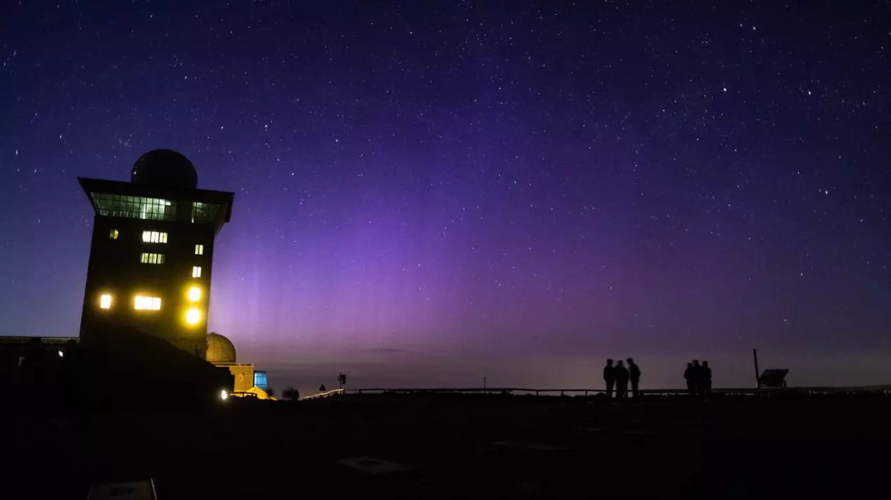 Încă o noapte cu auroră boreală în unele zone ale lumii. De unde a fost vizibil fenomenul spectaculos