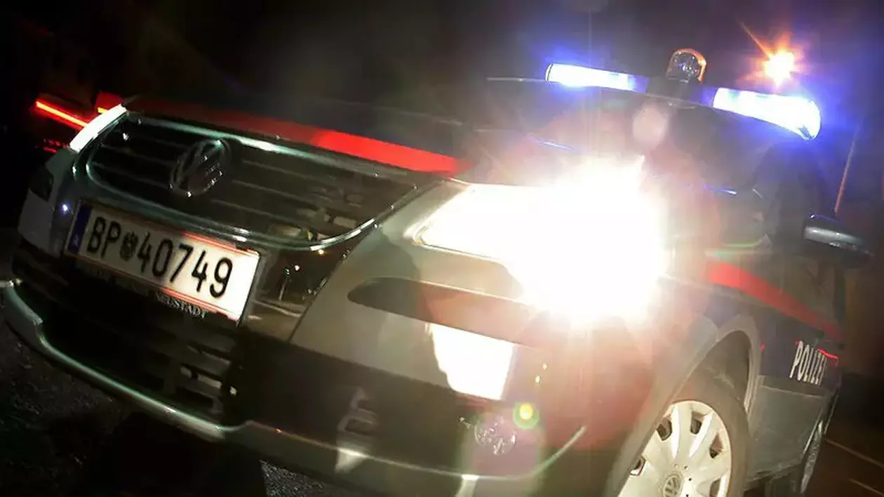 Un român de 14 ani a furat mașina mamei sale și a fugit de poliție cu 100 km/h, pe o stradă pietonală din centrul Vienei