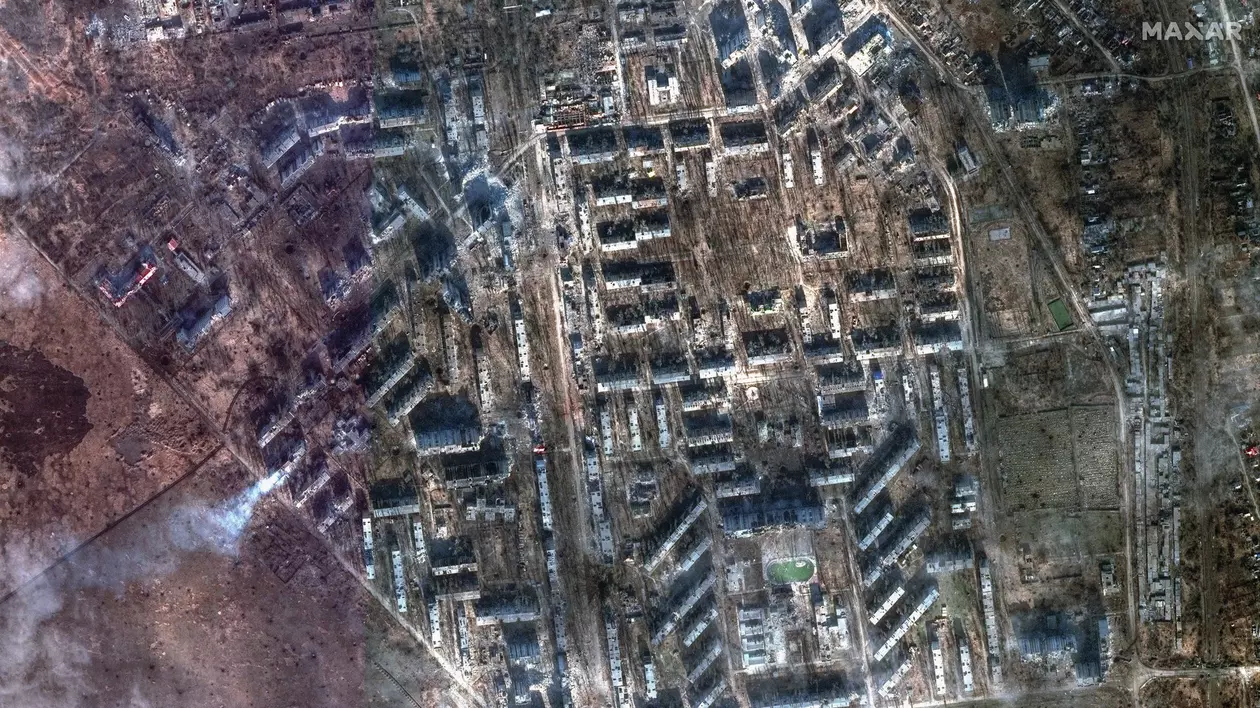 Această imagine din satelit difuzată la 24 februarie 2024 de Maxar Technologies arată cartierul vestic al orașului Avdiivka, în estul regiunii Donețk, la 17 februarie 2024, pe fondul invaziei militare a Rusiei în Ucraina. Foto Profimedia