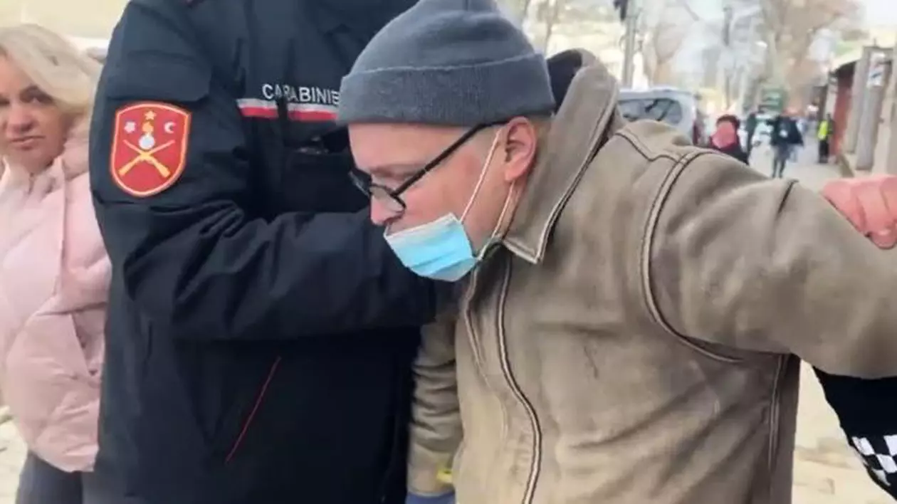 Bărbatul care a vrut să dea foc Ambasadei Rusiei în Republica Moldova, în libertate