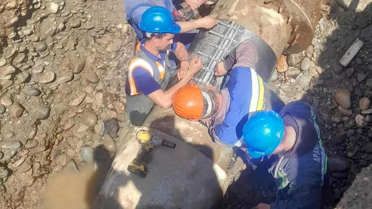 Avarie majoră la rețeaua de apă din Târgu Jiu. Peste 20.000 de locuitori au rămas fără apă