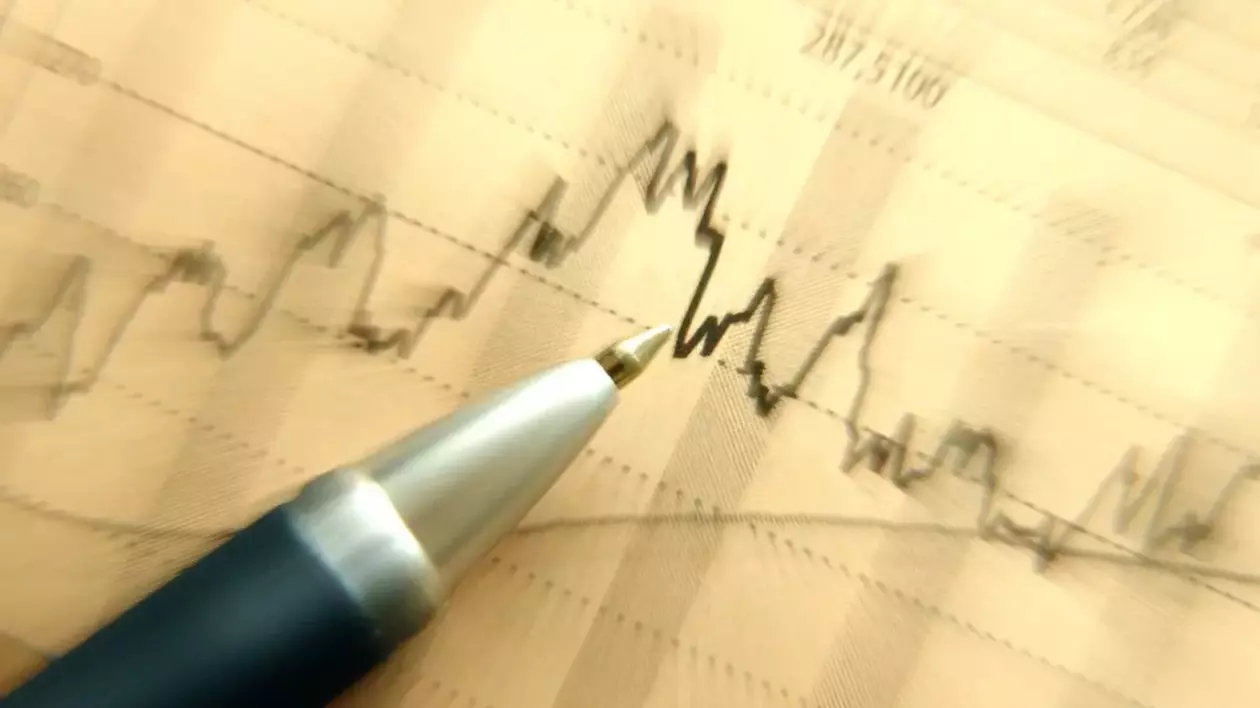 Prognoza Comisiei Europene pentru România: Creștere economică de 3,3% și un deficit de 6,9% din PIB