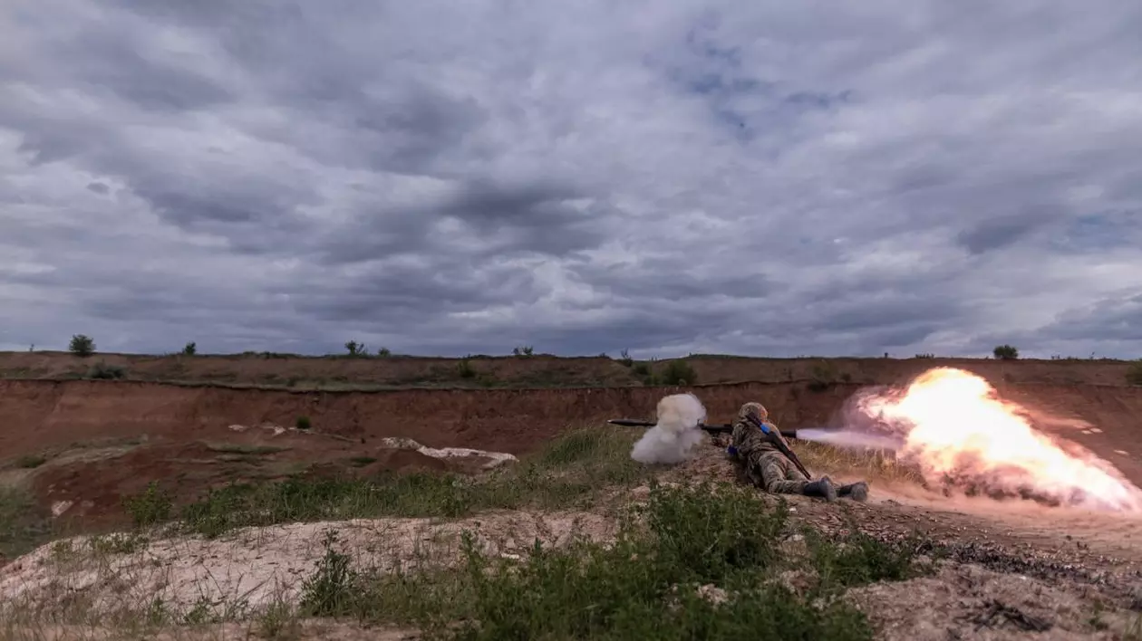 Război în Ucraina, ziua 817 | Ucraina și Rusia se acuză reciproc de noi atacuri cu drone. Kiev: „Situația de pe front e tensionată, dar sub control”